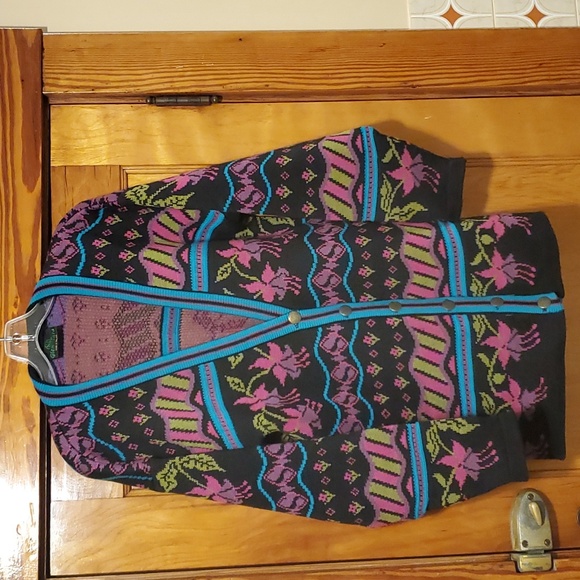 Glen Tara Knit Cardigan Made in Ireland - Picture 3 of 16